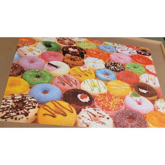 1000 piece Jigsaw puzzle Doughnuts Complete - Picture 4 of 7
